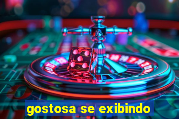 gostosa se exibindo